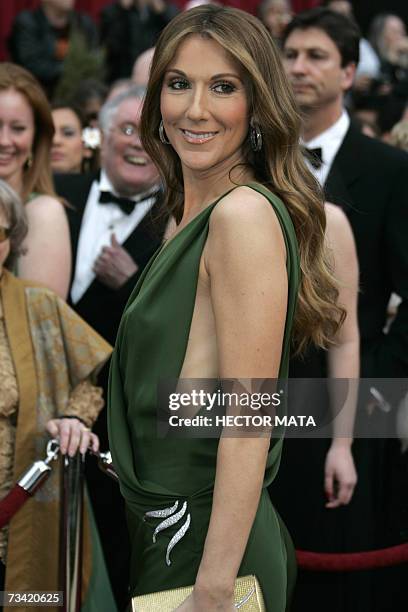 Hollywood, UNITED STATES: Singer Celine Dion arrives at the 79th Academy Awards in Hollywood, California, 25 February 2007. AFP PHOTO/Hector MATA