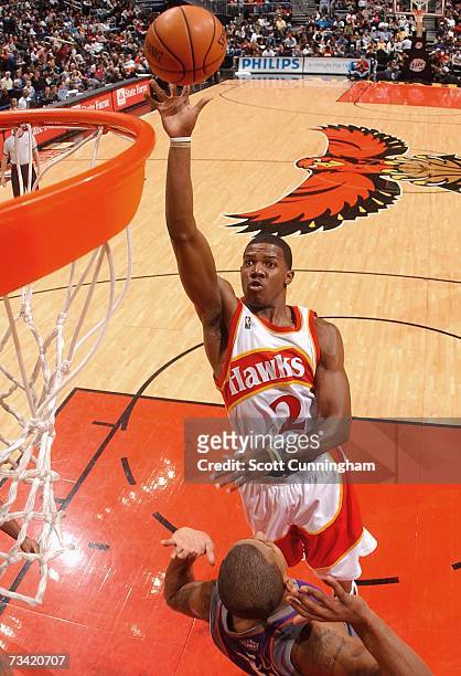Joe Johnson of the Atlanta Hawks puts up a shot against the Phoenix Suns at Philips Arena on February 25, 2007 in Atlanta, Georgia. NOTE TO USER:...