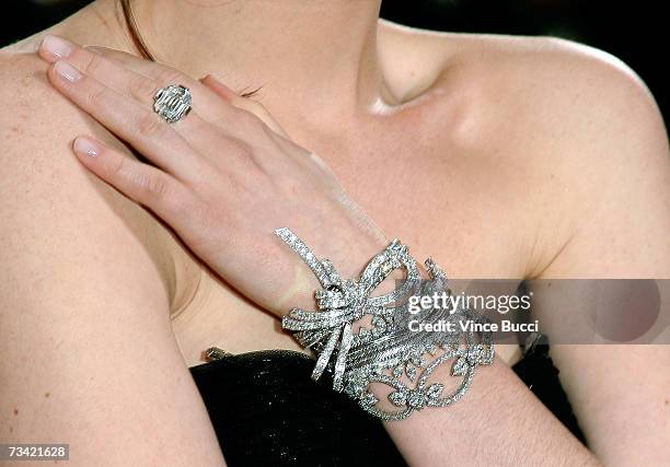 Actress Anne Hathaway attends the 79th Annual Academy Awards held at the Kodak Theatre on February 25, 2007 in Hollywood, California.