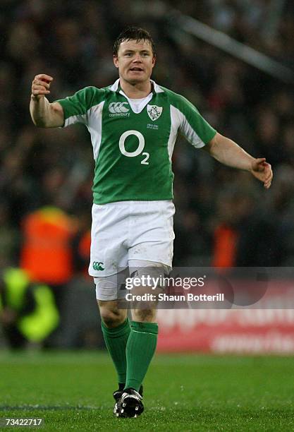 Brian O'Driscoll of Ireland gestures to teammates during the RBS Six Nations Championship match between Ireland and England at Croke Park on February...