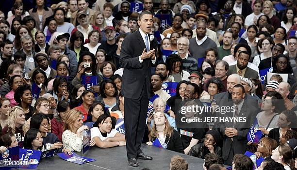 Highland Hills, UNITED STATES: Democratic presidential hopeful Senator Barack Obama, D-IL speaks to supporters during a rally 26 February 2007 at the...