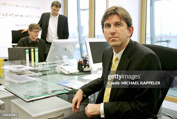 Picture taken 21 November 2006 shows Wolfram Weimer, editor in chief of German monthly magazine Cicero, posing at the magazine's office in Berlin....