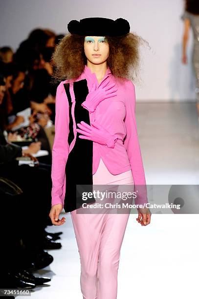 Model walks the catwalk during the Comme Des Garcons fashion show as part of Paris Fashion Week Autumn/Winter 2008 on February 27, 2007 in Paris,...