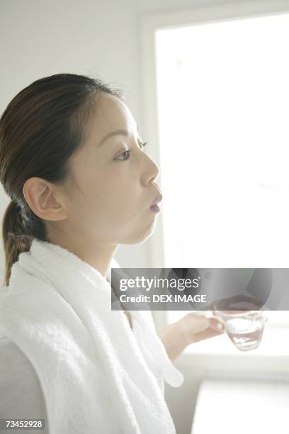72 Gargling Water Stock Photos High Res Pictures And Images Getty 72-gargling-water-stock-photos-high-res-pictures-and-images-getty