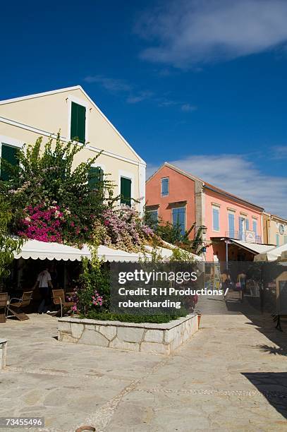 fiskardo, kefalonia (cephalonia), ionian islands, greece, europe - fiskardo stockfoto's en -beelden