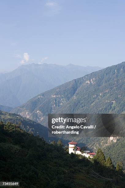 trongsa dzong, trongsa, bhutan, himalayas, asia - trongsa district fotografías e imágenes de stock