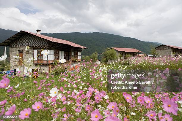 jankar, bumthang valley, bhutan, asia - bumthang stock-fotos und bilder