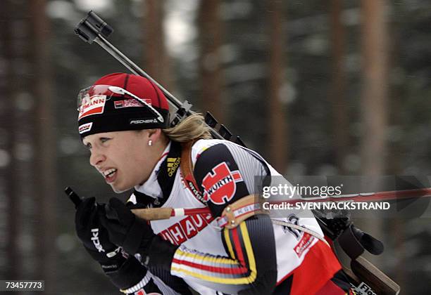 Lahti , FINLAND: Magdalena Neuner of Germany competes to place sixth in the IBU Women's 15 km Biathlon in Lahti, Finland, 28 February 2007. Germany's...