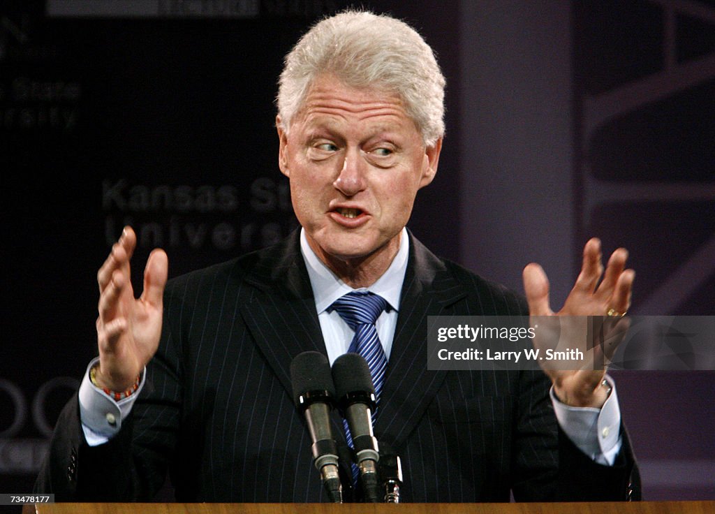 Bill Clinton Gives Landon Lecture At Kansas State University