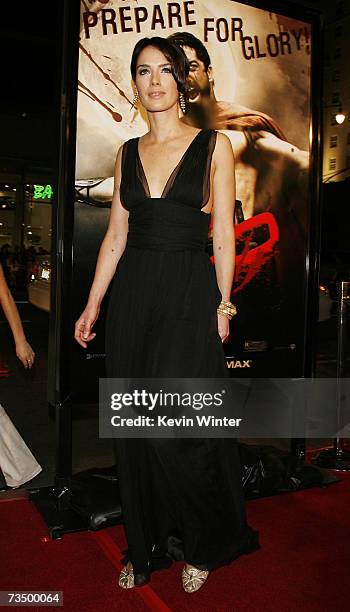 Actress Lena Headey arrives at the premiere of Warner Bros. Picture's "300" at the Chinese Theater on March 5, 2007 in Los Angeles, California.