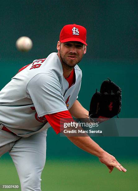 Pitcher Chris Carpenter of the St. Louis Cardinals throws against the St. Louis Cardinals in a spring training game March 6, 2007 in Ft. Lauderdale,...