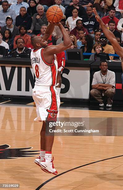 Anthony Johnson of the Atlanta Hawks puts up a shot against the Washington Wizards at Philips Arena March 7, 2007 in Atlanta, Georgia. NOTE TO USER:...