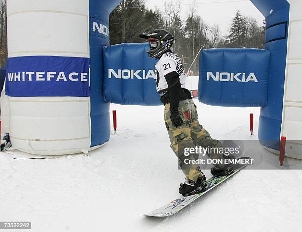 Ludovic Guillot-Diat of France goes through the exit after his qualification run in the men's FIS World Cup Snowboard Cross 08 March 2007 in...