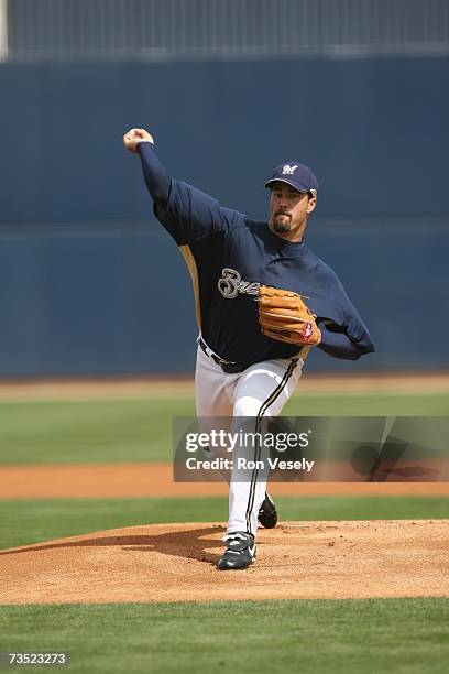 Jeff Suppan of the Milwaukee Brewers pitches during the game against the Chicago White Sox at Maryvale Baseball Park in Maryvale, Arizona on March 5,...