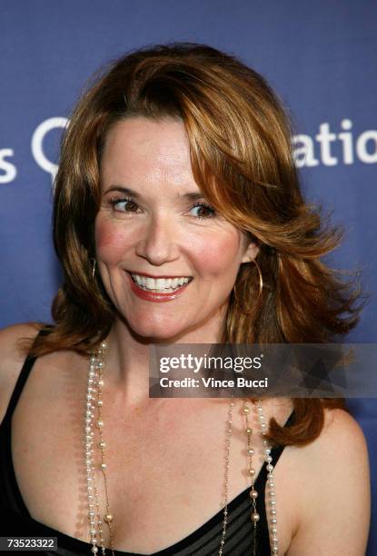 Actress Lea Thompson attends the Alzheimers Association's 15th Annual "A Night at Sardis" benefit event on March 7, 2007 at The Beverly Hilton in...