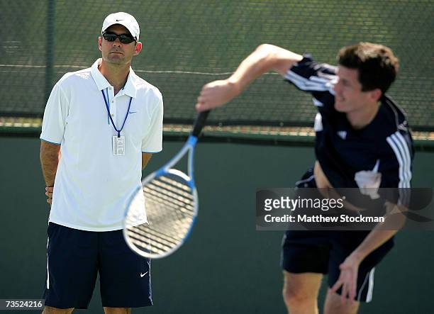 Paul Annacone instructs Tim Henman of Great Britain during practice in preparation for the Pacific Life Open March 8, 2007 at the Indian Wells Tennis...