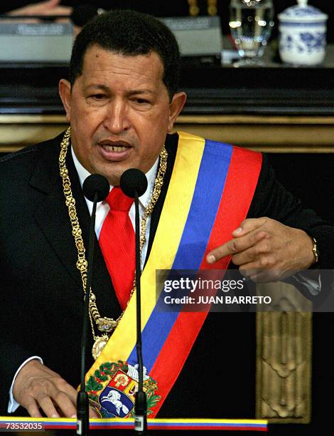 Hugo Ch 68 Venezuelan President Hugo Chavez Sworn In For A New Six Year Term ...