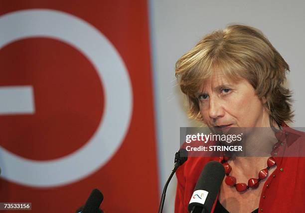 Leader of the Norwegian Federation of Trade Unions , Gerd Liv Valla, speaks in Oslo after resigning from her post 09 March 2007, following...
