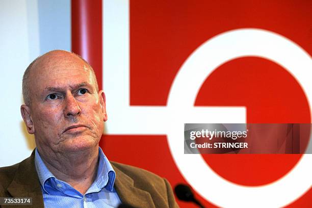 Second in command of the Norwegian Federation of Trade Unions, Roar Flaathen, looks on 09 March 2007 in Oslo after Leader of the Norwegian Federation...