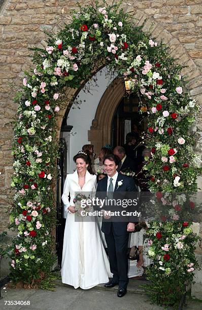 Alan Parker and Jane Hardman leave their wedding at Christ Church, Kensington on March 9, 2007 in London, England. Gordon Brown also attended the...