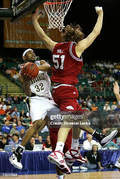 Steven Hill Razorbacks 68 Vanderbilt Shan Foster Photos & High Res Pictures - Getty Images