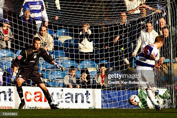 Martin Rowlands of Queens Park Rangers equalises from the penalty spot past Iain Turner the Sheffield Wednesday goalkeeper during the Coca-Cola...