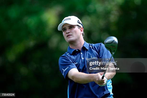 Golfer Zach Johnson watches his tee shot on the ninth hole during the third round of the PODS Championship on March 10, 2007 at Westin Innisbrook...