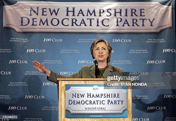 Nashua, UNITED STATES: Democratic presidential hopeful and US SenATOR Hillary Rodham Clinton speaks at a New Hampshire Democratic Party fundraiser,...