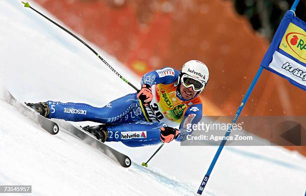 Bruno Kernen of Switzerland competes during the FIS Skiing World Cup Men's Super-G on March 11, 2007 in Kvitfjell, Norway.