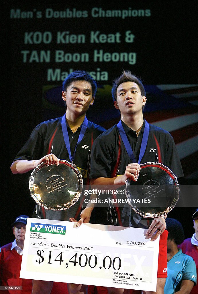 Malaysians Tan Boon Heong (L) and Koo Ki...