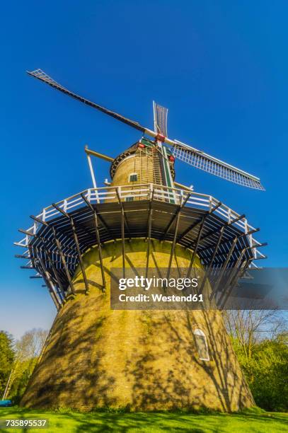 netherlands, zeeland, middelburg, wind mill 'de seismolen' - middelburg netherlands stock-fotos und bilder