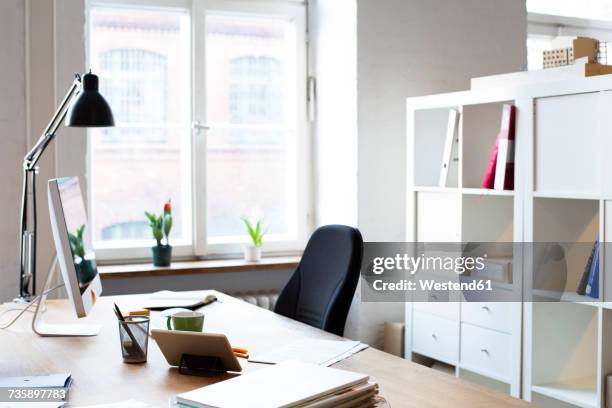 Basic Desk Empty Empty Desk With Computer Photos and Premium High Res Pictures - Getty ...