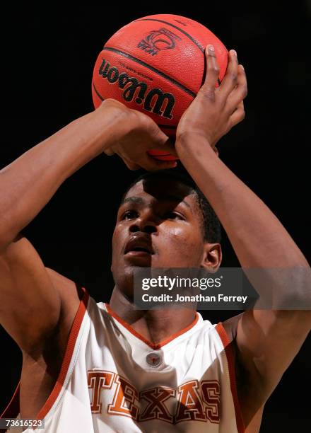 Kevin Durant of the Texas Longhorns sets up for the foul shot against the New Mexico State Aggies during the first round of the NCAA Men's Basketball...