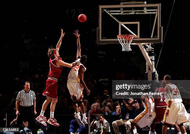 Steven Hill Razorbacks 26 Rousean Stock Photos, High-Res Pictures, and Images - Getty Images