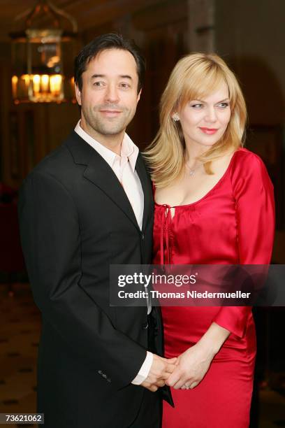 Jan-Josef Liefers and Anna Loos-Liefers arrives on the red carpet during the Gala Spa Awards 2007 on March 17, 2007 in Baden-Baden, Germany.