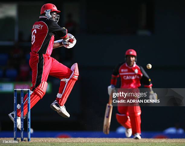 Chumney Desmond Chumney Photos and Premium High Res Pictures - Getty Images