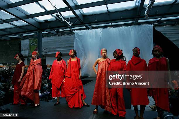 Models walk down the catwalk at Swatch Alternative Fashion Week on March 19, 2007 in London, England. The Swatch Alternative Fashion week is the...