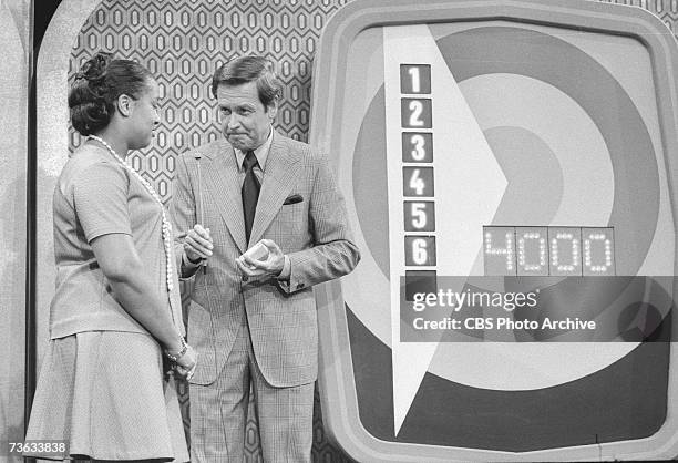 American game show host Bob Barker waits for an answer from an unidentified contestant during an episode of the CBS game show 'The Price is Right,'...