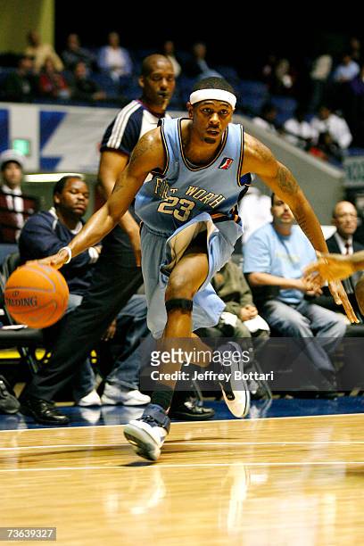 Chris Copeland of the Fort Worth Flyers drives to the hoop against the Anaheim Arsenal on March 19, 2007 at the Anaheim Convention Center in Anaheim,...
