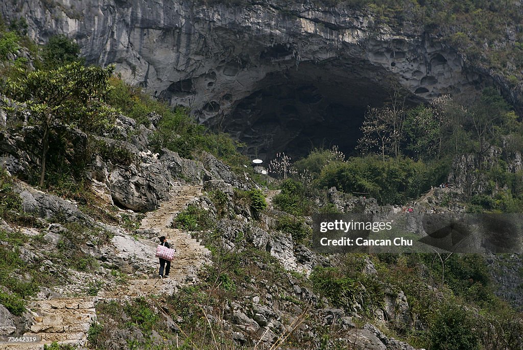 CHN: Remote Community Lives Inside Natural Cave