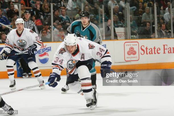 Fernando Pisani of the Edmonton Oilers skates during a game against the San Jose Sharks on March 11, 2007 at the HP Pavilion in San Jose, California....