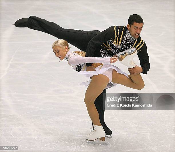Aliona Savchenko and Robin Szolkowy of Germany perform in the Pairs Free Skating event during the World Figure Skating Championships at the Tokyo...
