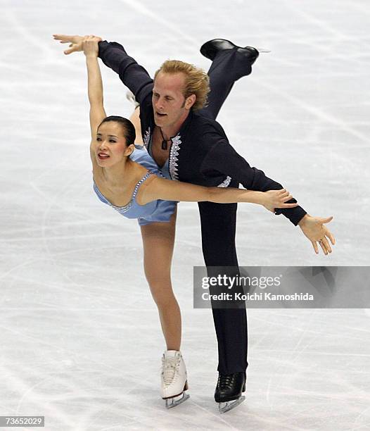 Rena Inoue and John Baldwin of the U.S. Perform in the pairs free program during the World Figure Skating Championships at the Tokyo Gymnasium March...