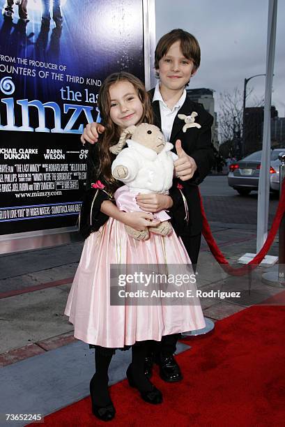 Actors Rhiannon Leigh Wryn and Chris O'Neil arrive at the premiere of New Line's "The Last Mimzy" held at the The Mann Village Theatre on March 20,...