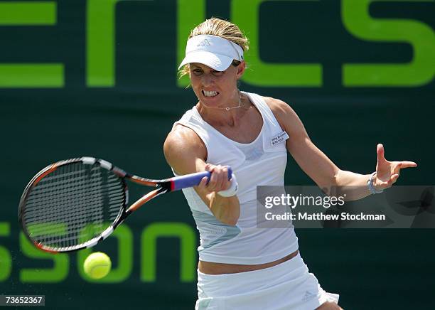 Meghann Shaughnessy returns to Michelle Larcherde Brito of Portugal during day three at the 2007 Sony Ericsson Open at the Tennis Center at Crandon...