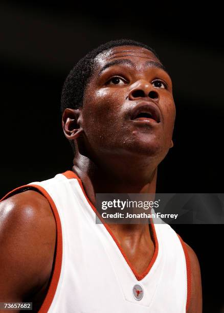 Kevin Durant of the Texas Longhorns looks on during the first round of the NCAA Men's Basketball Tournament against the New Mexico State Aggies at...