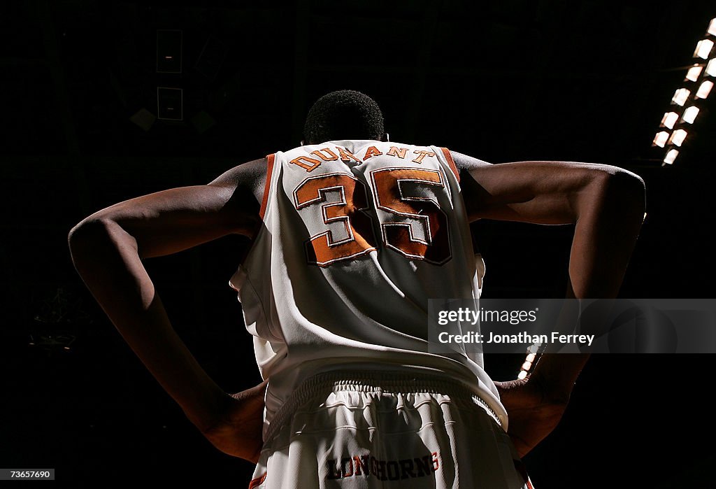 NCAA First Round ? Texas v New Mexico St.