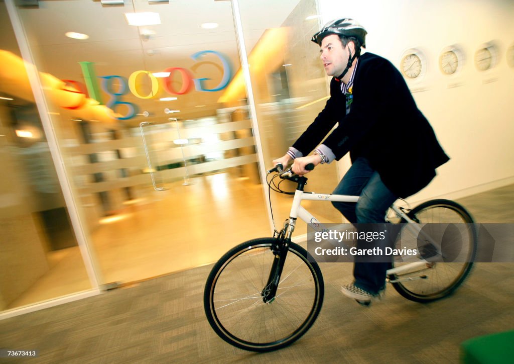 Google Offers Employees Free Bicycles