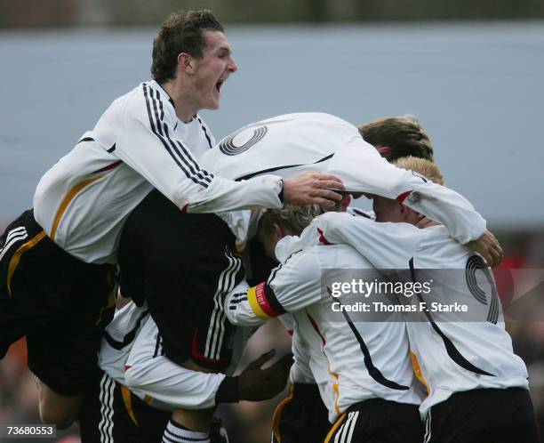 The German team celebrates during the Men's U17 European Championship Qualifying match between Germany and Scotland on March 23, 2007 in Rheine,...
