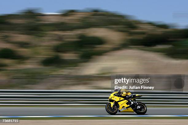 Makoto Tamada of Japan and Dunlop Yamaha in action during practice in the MotoGP of Spain at the Circuito de Jerez on March 23, 2007 in Jerez, Spain.